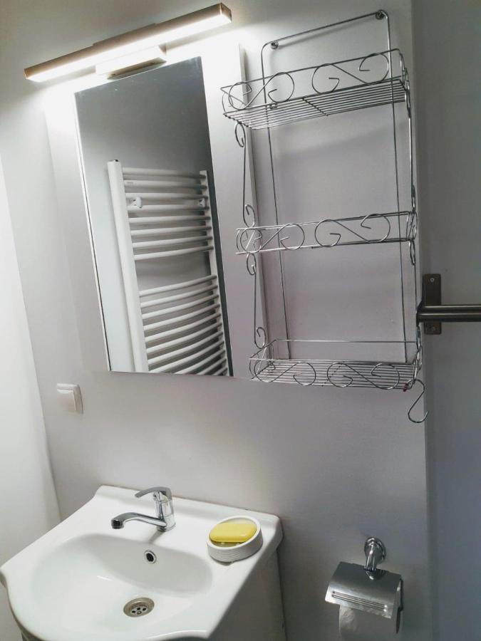 Casa Cu Flori Hotell Buşteni Exteriör bild